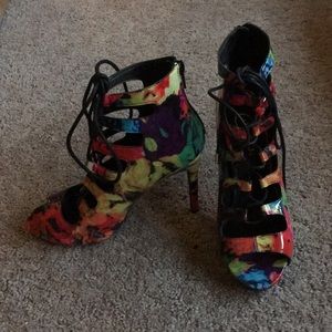 Multicolored lace up heels